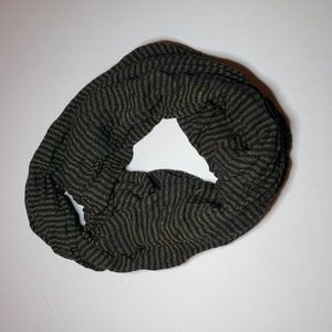 Infinity scarf